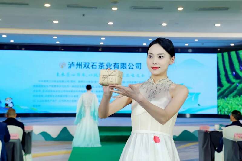 2025早春茶产业盛典震撼蓉城 纳溪特早茶开启品牌价值新高度 全国客商云集成都,共品中国春天的第一杯茶:纳溪特早茶