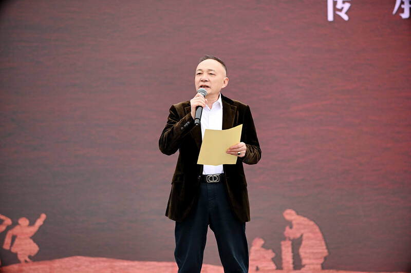 共议茶业大计!2025年蒙顶山茶商大会圆满召开! 全球茶商共议茶业大计!2025年蒙顶山茶商大会圆满召开!
