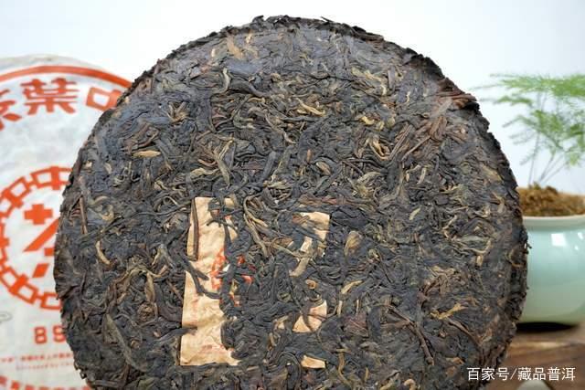 品鉴普洱茶,要谢绝湿仓,但不要一味追求干仓 品鉴普洱茶,要谢绝湿仓,但不要一味追求干仓