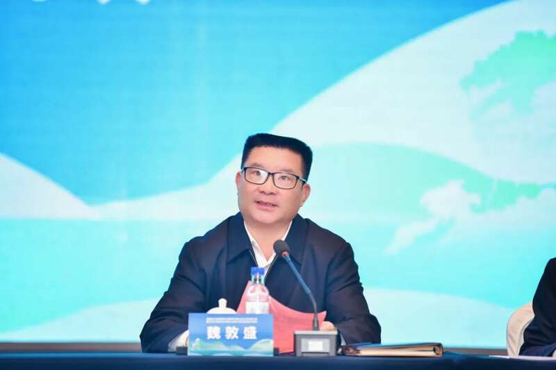 福建省茶树种质资源圃启动 推动生态茶园高质量建设 福建省茶树种质资源圃(武夷山)签约授牌活动暨《生态茶园评价指南》省地方标准编制专家会在武夷山市举行