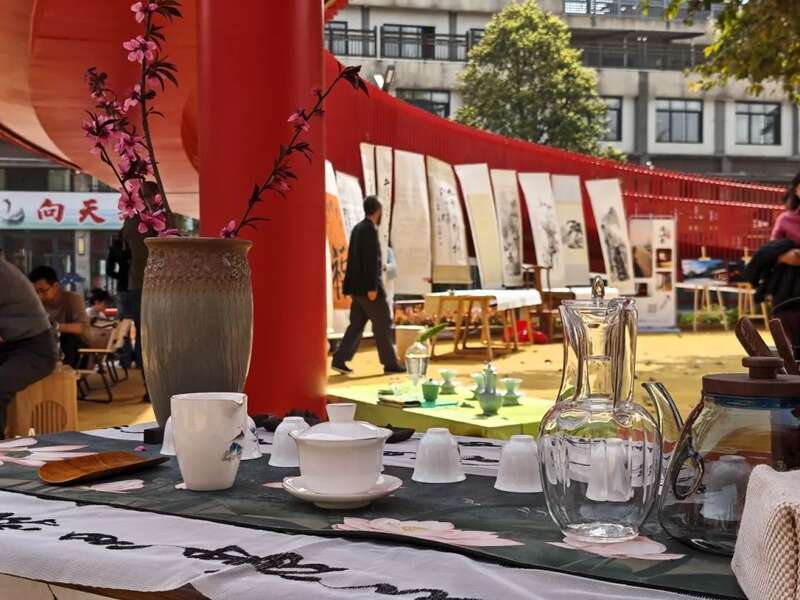 蒙顶茶会融合非遗雅集 中西文化交汇体验 跟着赛事品名茶:以茶会友,以赛传情!!(3)