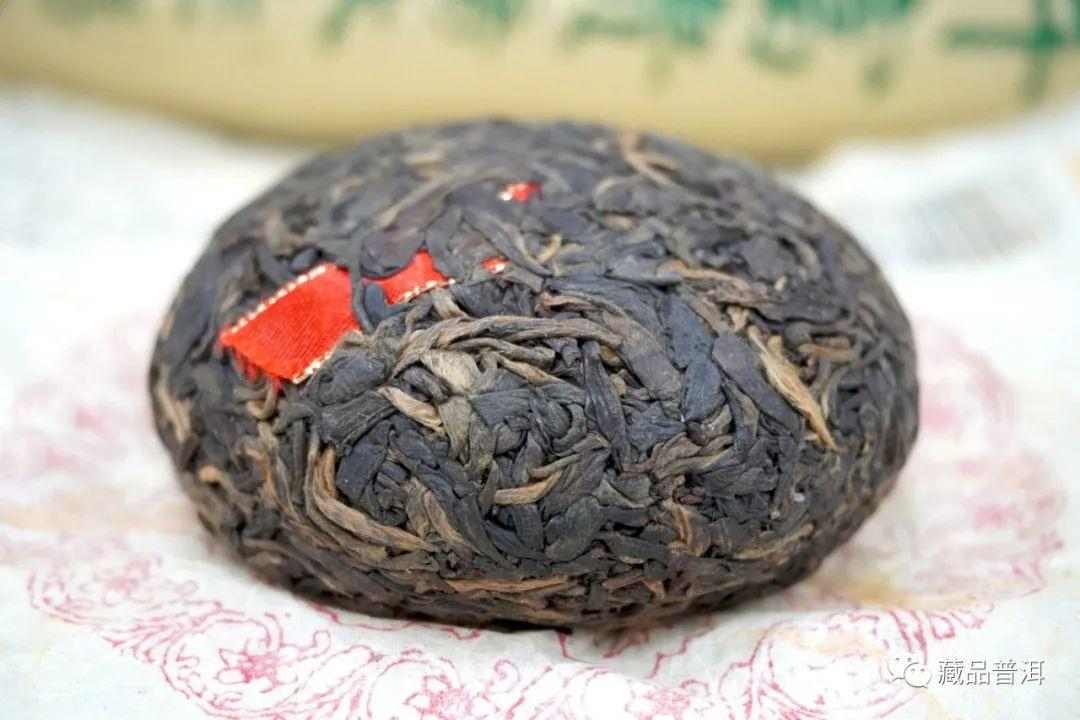 双雄花开富贵沱：临沧大叶茶香甜蜜韵佳品
