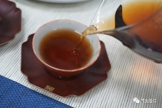 普洱茶中老期藏茶市场热销品种及投资潜力分析