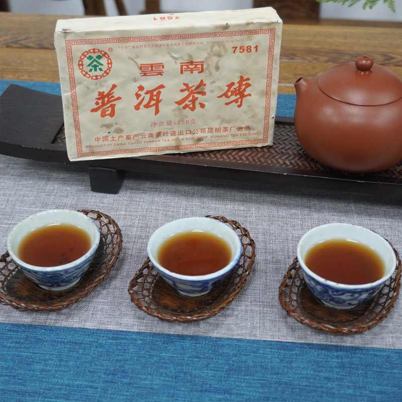 老料新压普洱茶口感独特体验分享